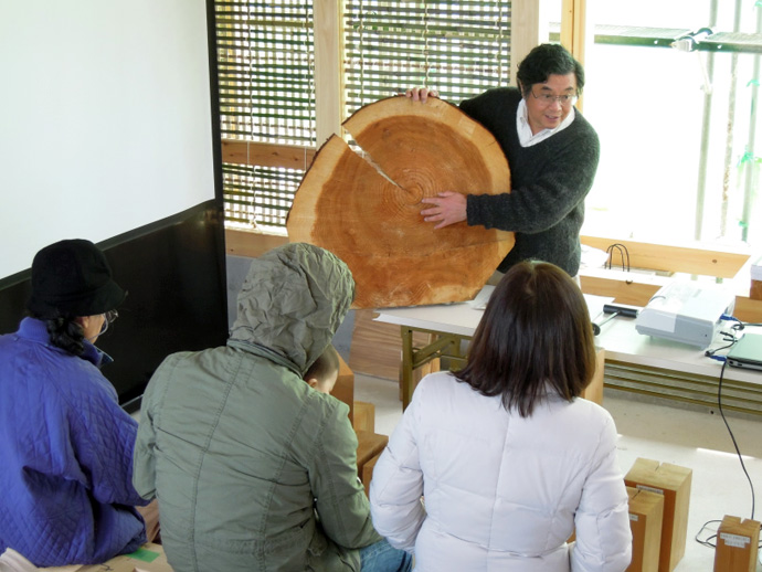 構造見学会「土と木でつくる家」